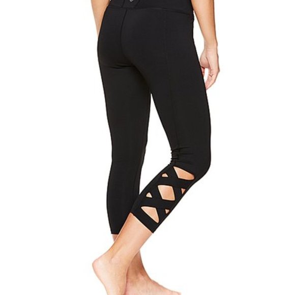 NWT Last One Size S - Picture 2 of 3